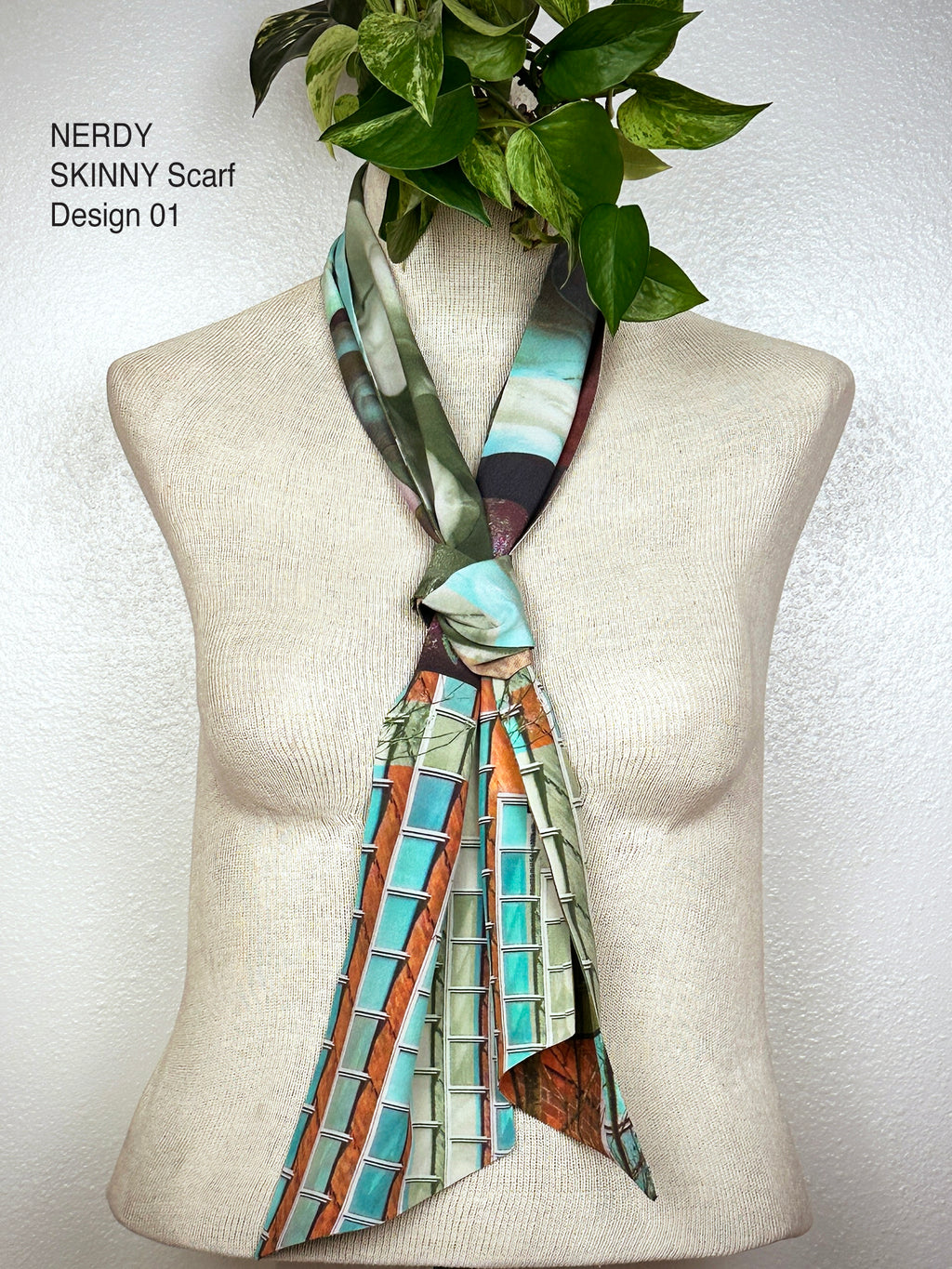 NERDY SKINNY Seattle Scarf
